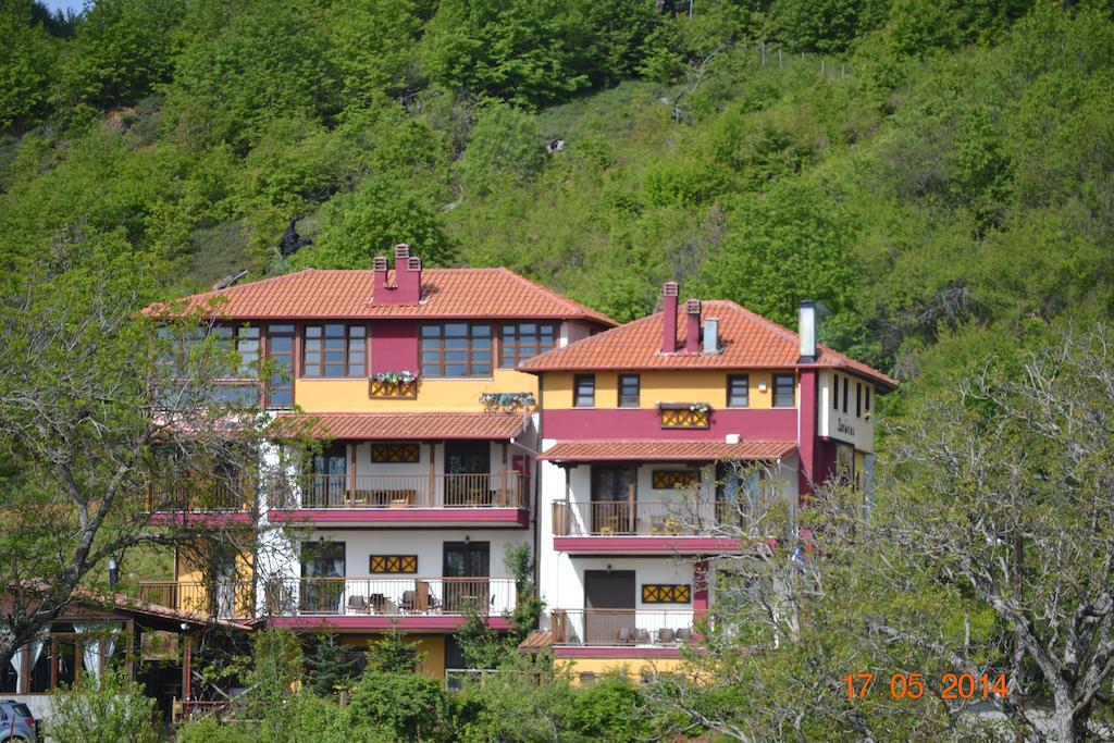 Mouson Melathron Elafina Exterior foto
